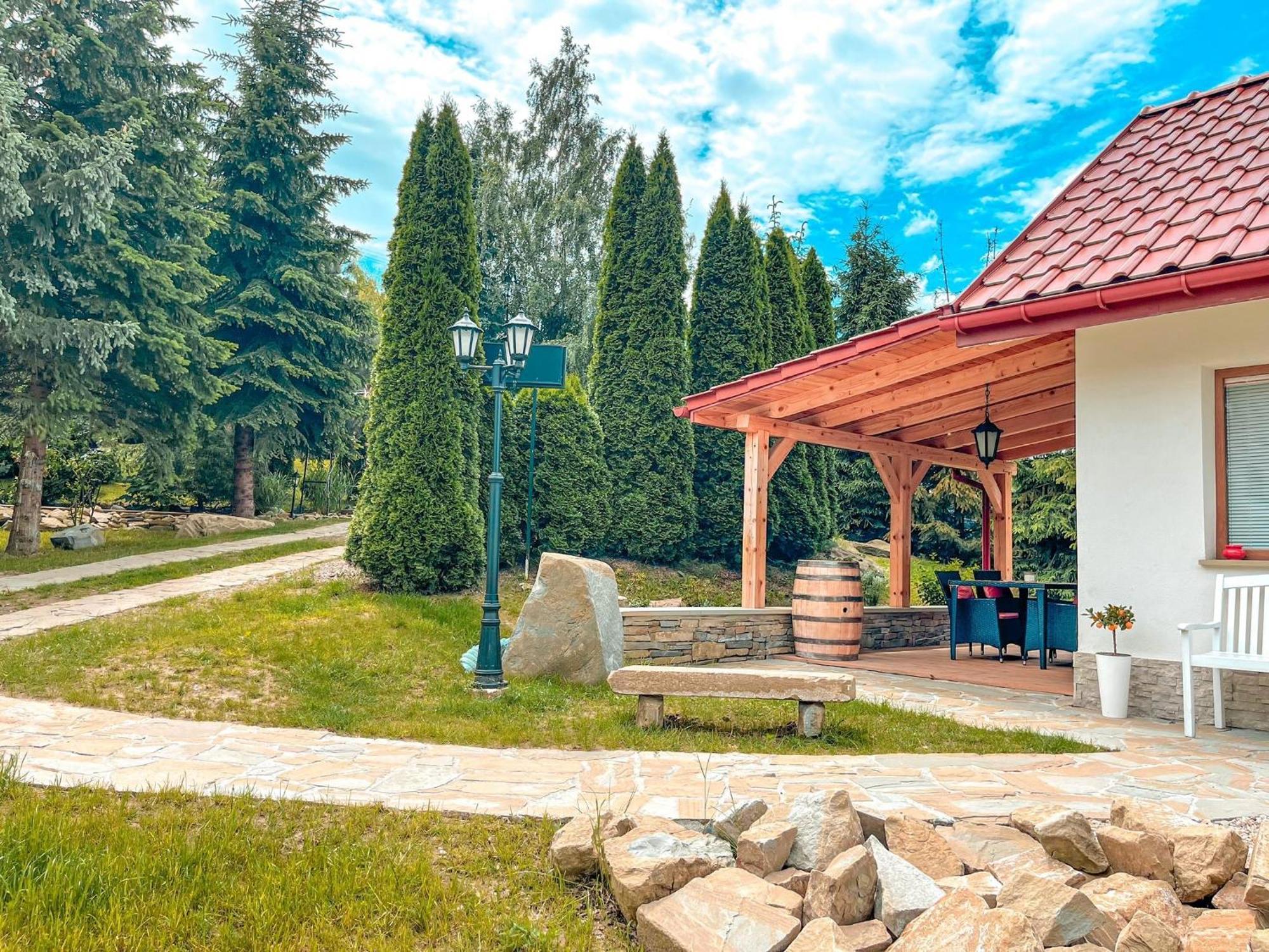 Forrest House Jacuzzi & Sauna Jasienica  ภายนอก รูปภาพ