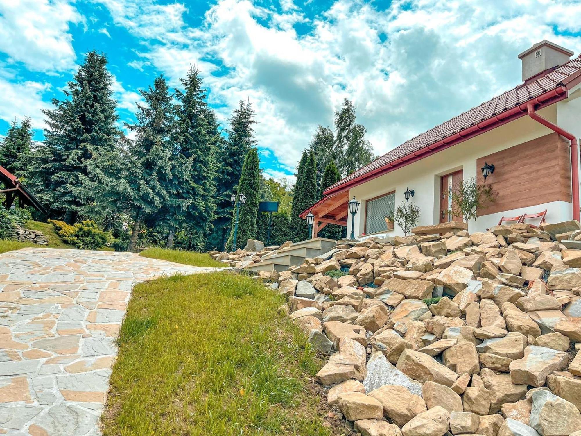 Forrest House Jacuzzi & Sauna Jasienica  ภายนอก รูปภาพ