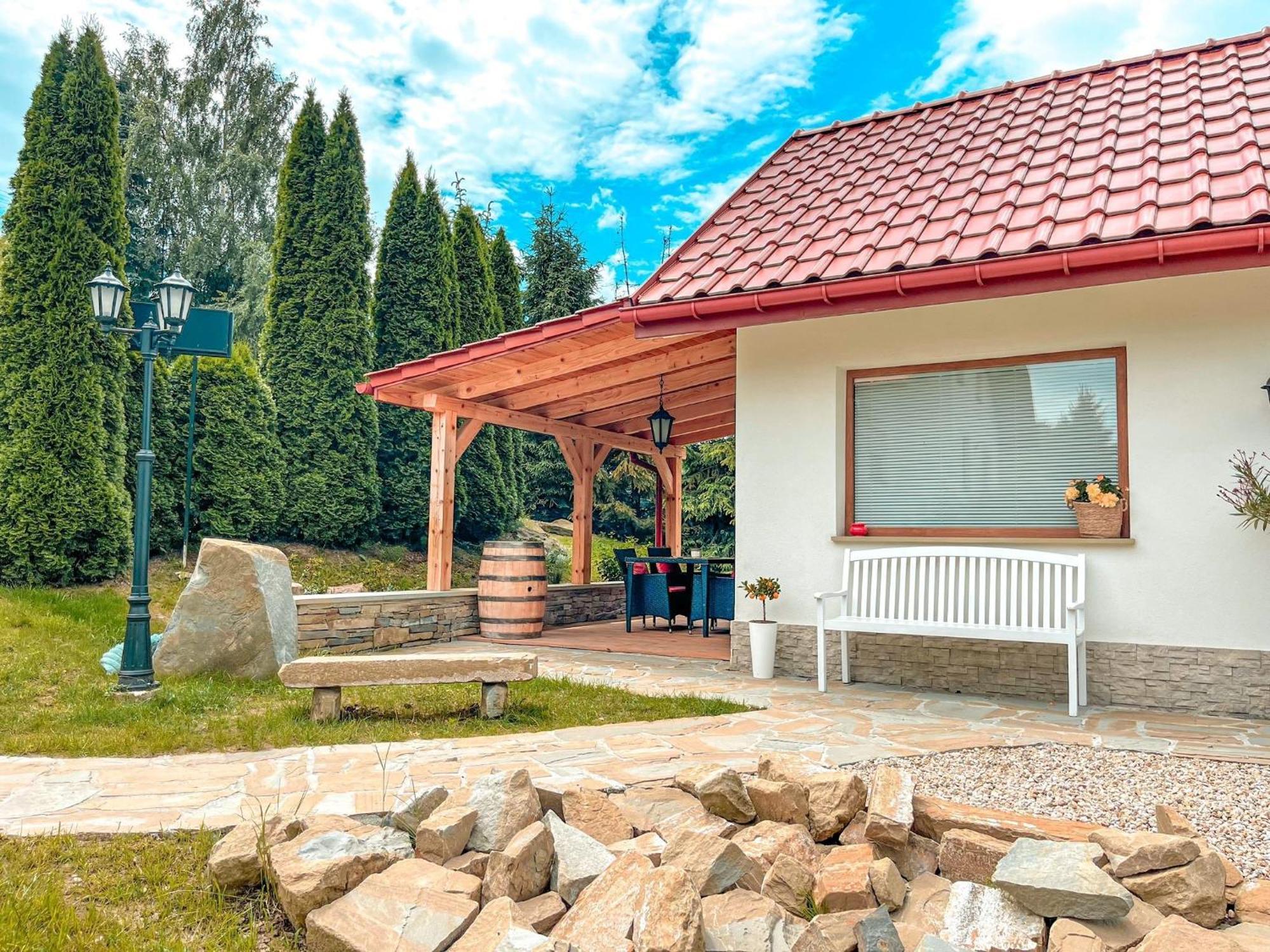 Forrest House Jacuzzi & Sauna Jasienica  ภายนอก รูปภาพ